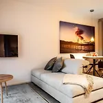 Primera & Boardinghouse 5*