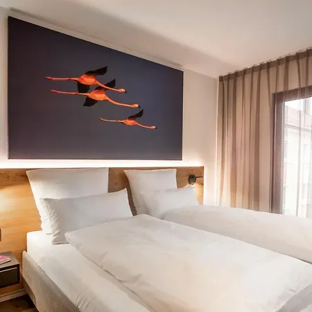 Apartahotel Primera & Boardinghouse 5*