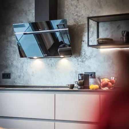 Primera & Boardinghouse 5*