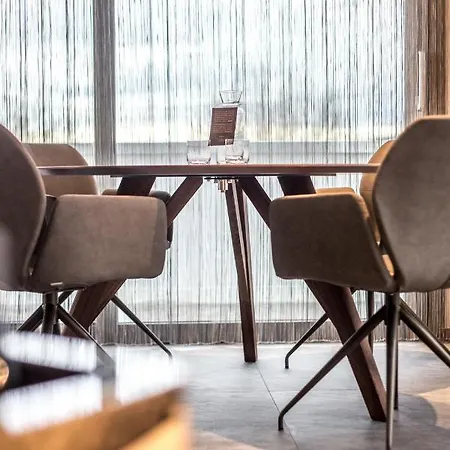 Apartahotel Primera & Boardinghouse 5*