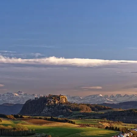 Apartahotel Primera & Boardinghouse