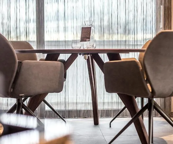 Aparthotel Primera & Boardinghouse 5*